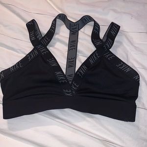 Nike sports bra cross back size medium